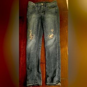 White House Black Market Distressed Jeans Size 8